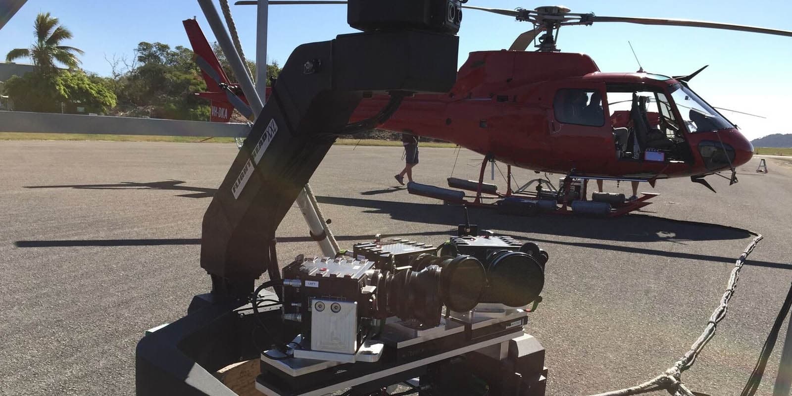 Flight Head XXL with MaxArray on helicopter