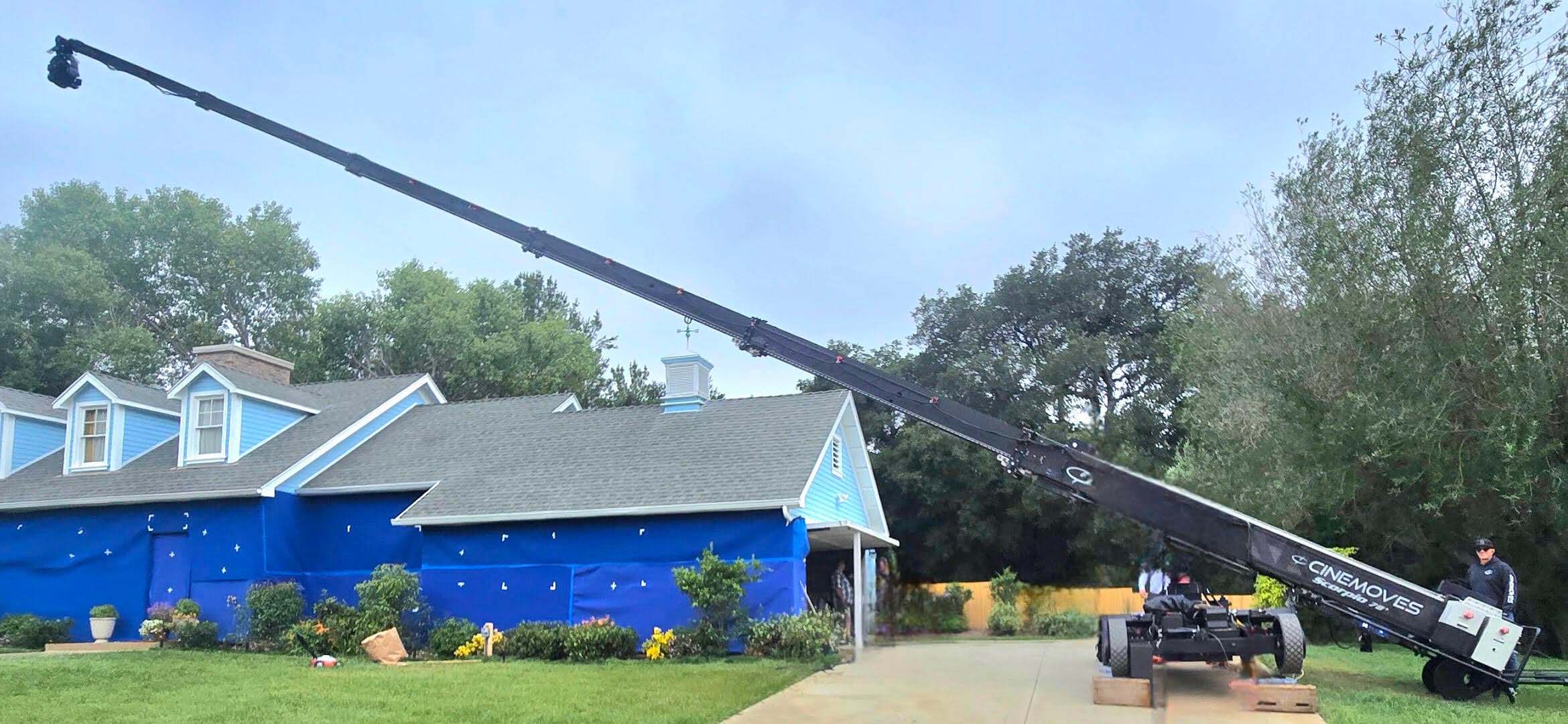 Scorpio 78' extended over residential location