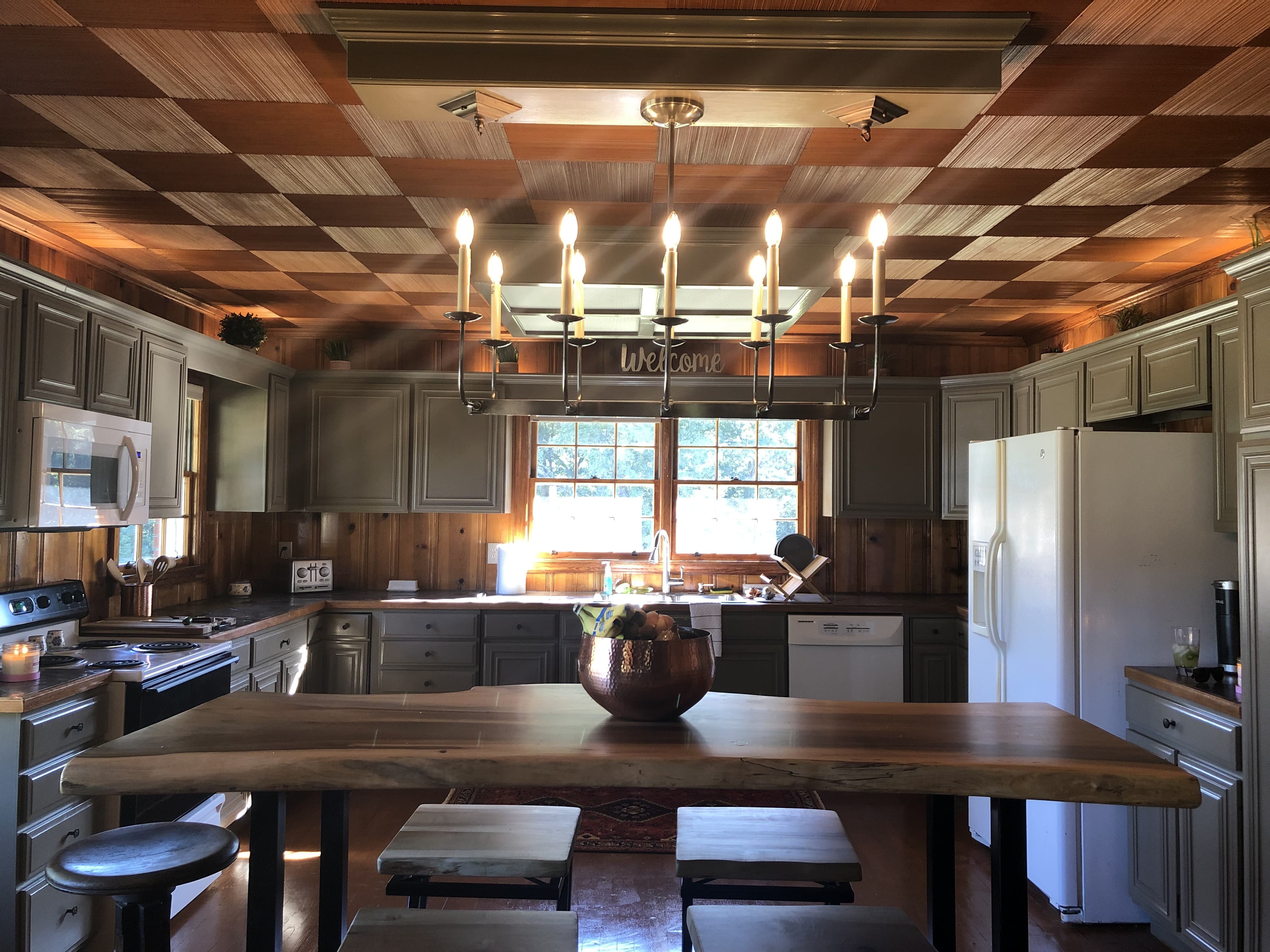 Kitchen with chandelier